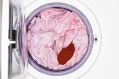 Que faire si la chose se colore pendant le lavage: trucs et astuces