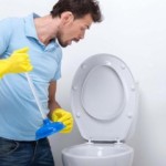 Evde tuvalette bir tıkanıklığın bağımsız olarak nasıl temizleneceğine dair kanıtlanmış yöntemler