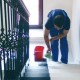 Finns det standarder för rengöring av entréer i flerbostadshus och vad är de?