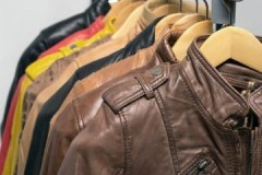 Simple at abot-kayang paraan: kung paano makinis ang isang leather jacket sa bahay