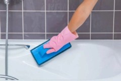שיטות מאבק, או כיצד לנקות אבנית בחדר הרחצה בבית
