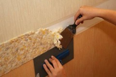 Sıvı duvar kağıdının duvardan hızlı ve kolay bir şekilde nasıl çıkarılacağı konusunda uzman tavsiyesi