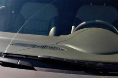Доказани начини уклањања огреботина са прозора аутомобила без њихове замене