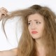 Moyens efficaces pour savoir comment et comment éliminer le bois et la résine époxy des cheveux