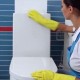Que devez-vous savoir sur un programme de nettoyage des toilettes?