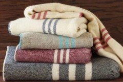 Yünlü bir battaniyenin doğru şekilde nasıl yıkanacağına dair iyi tavsiyeler
